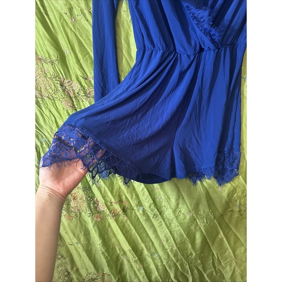 Charlotte Russe Y2K Romper Blue Long Sleeve Shorts Lace Detail Plunge Neckline M - Picture 4 of 5